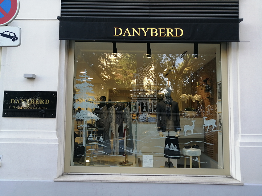 vitrine de noel posca